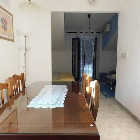 Pisak 13716b Apartment